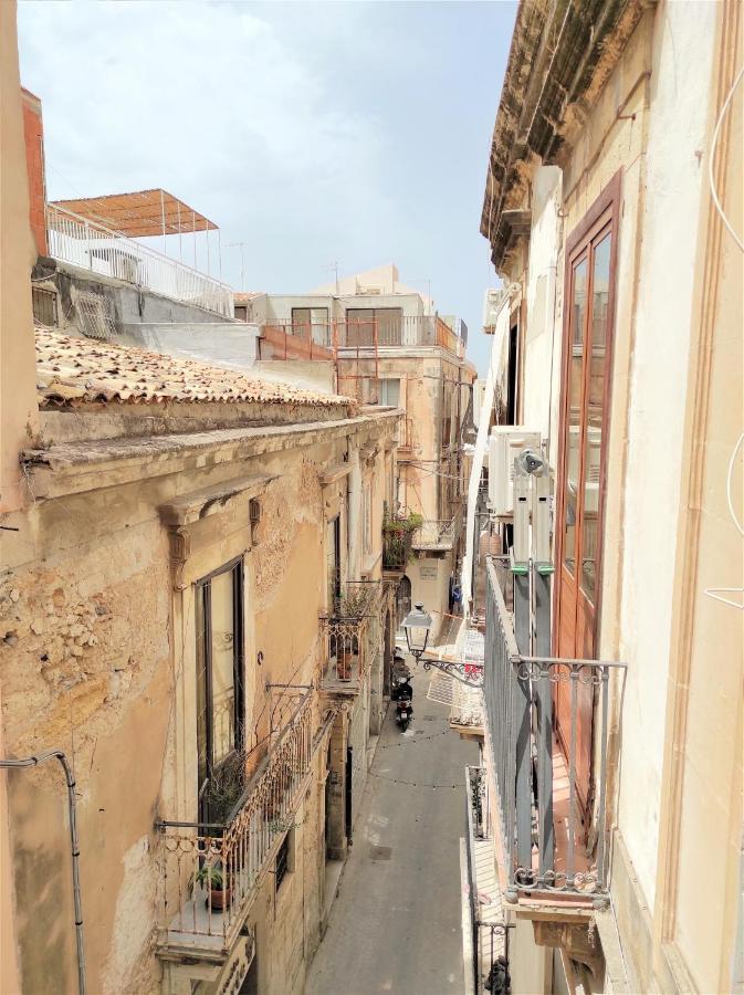Edesia Apartment- Ortigia Holidays Apartment Syracuse